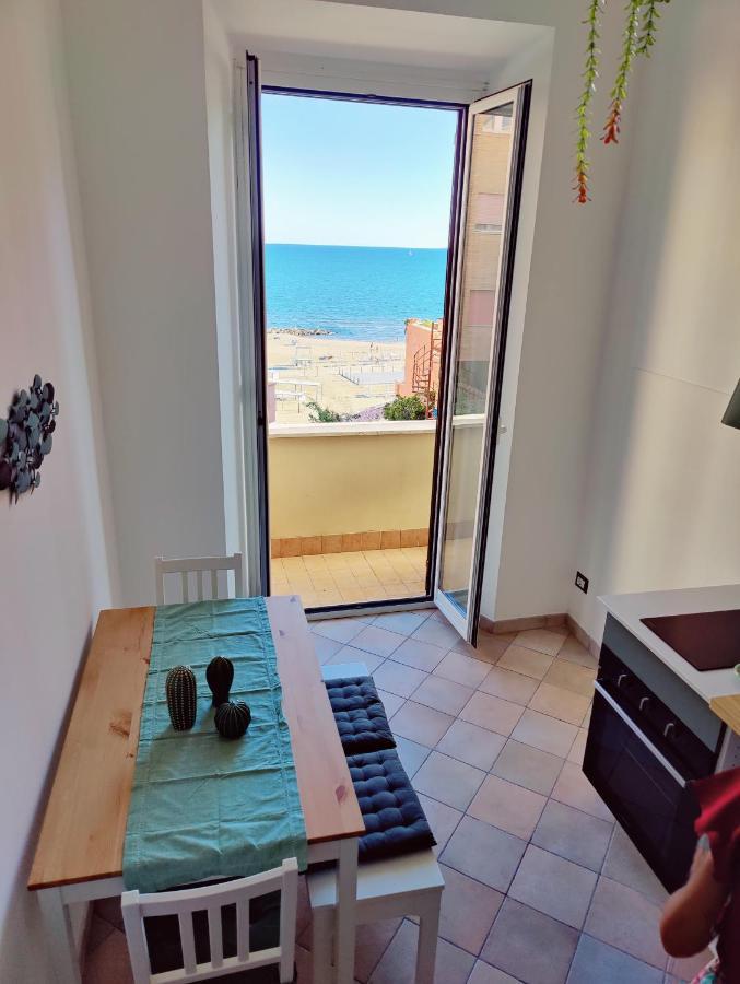 Апартаменты Bellavista, Il Tuo Soggiorno Vista Mare! Неттуно Экстерьер фото